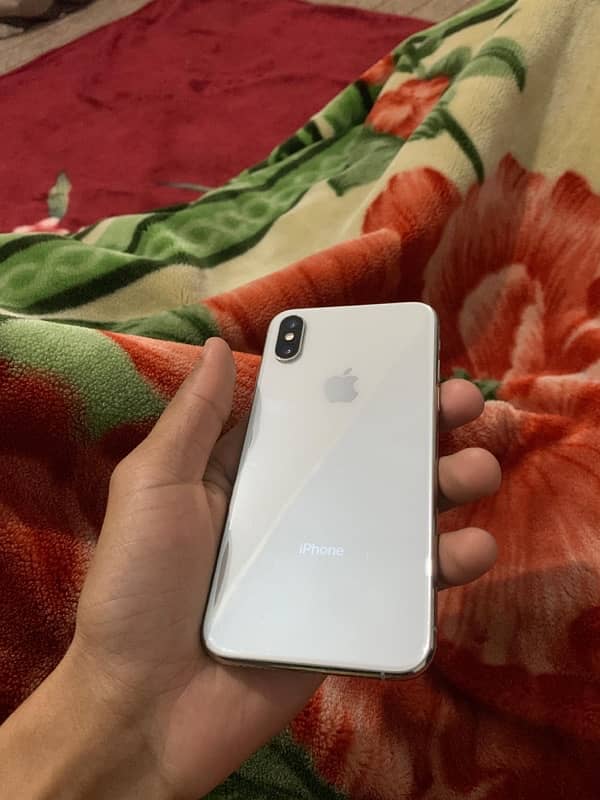 iPhone xs 4