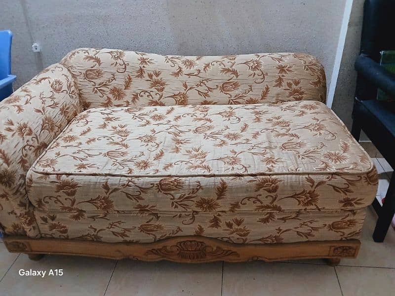 5 seater sofas for sell 4