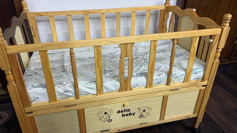 baby cot with mattress 0