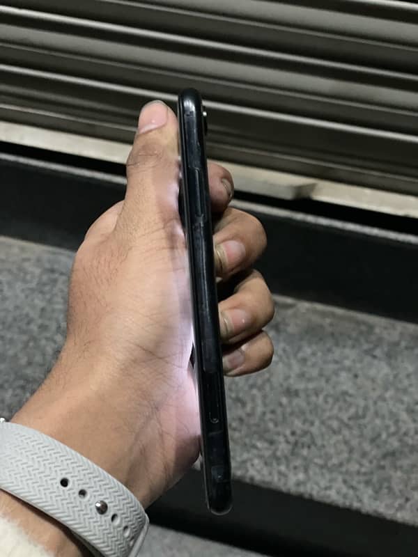 IPhone Xr 35000 3