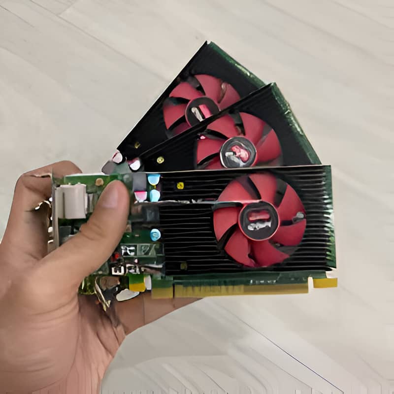 AMD R5 340X 2GB (DDR3) 2