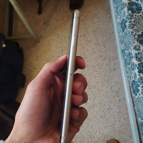 iPhone 6, condition 10/10 7