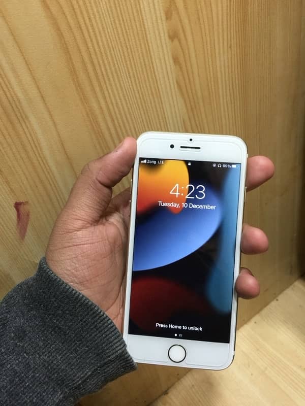 Iphone 7 Gold 128Gb Pta Approved 4