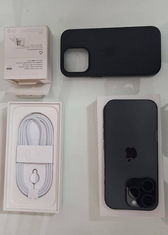 iPhone 16 Pro Black 128 non pta 1