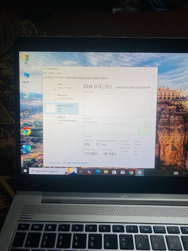 Hp elitebook 840g5 i5 8th gen Touch screen 1