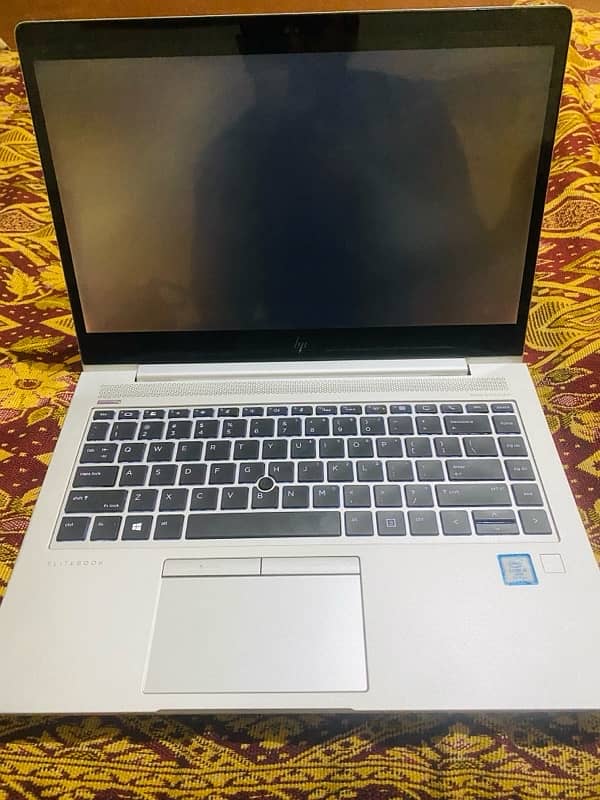 Hp elitebook 840g5 i5 8th gen Touch screen 7