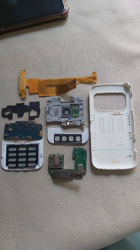 Nokia Casings,Lcds,Batteries C3-01,6300,E51,E52,N86,HTC 12