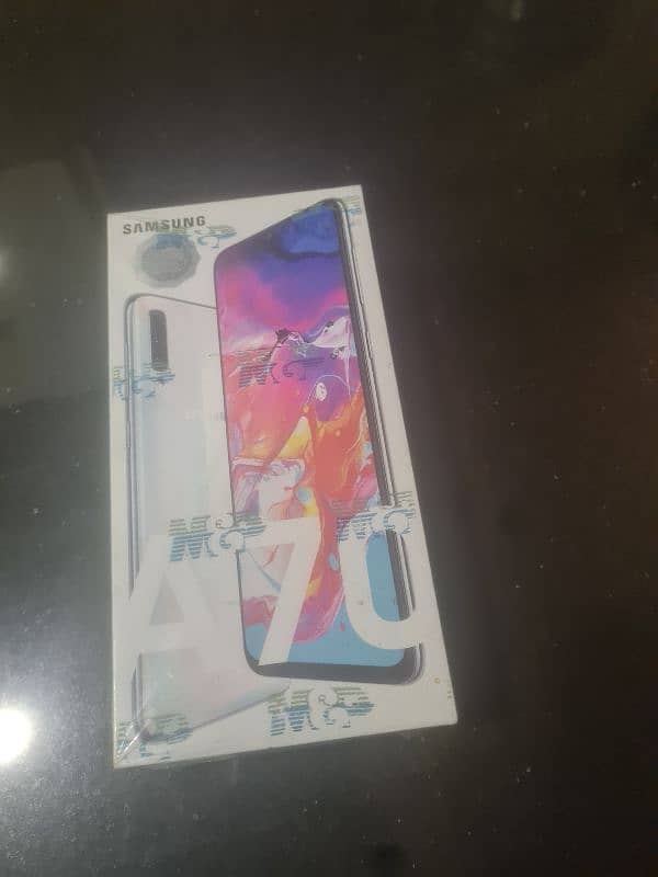 Samsung galaxy a70 wht boxpta approve 2