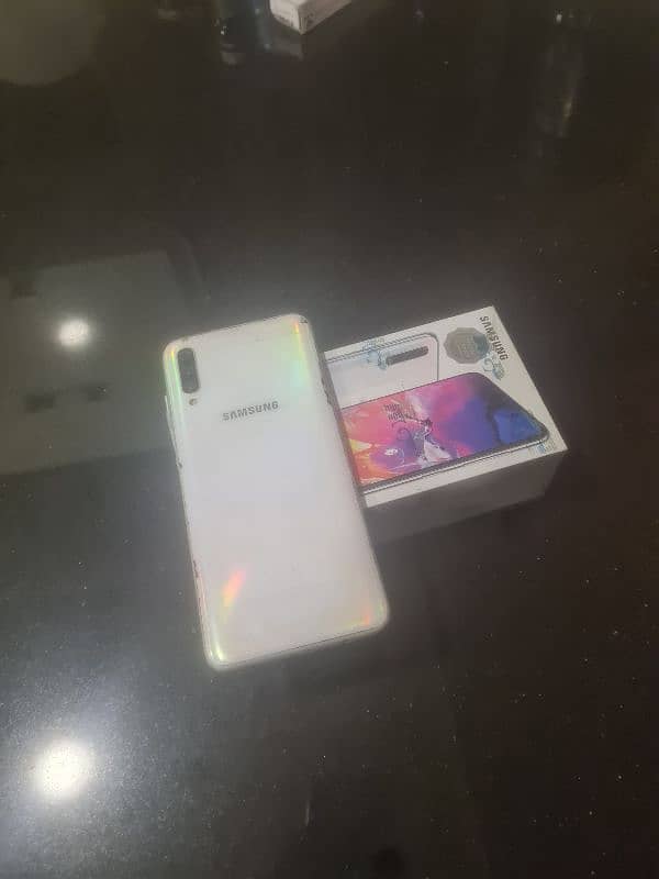 Samsung galaxy a70 wht boxpta approve 3