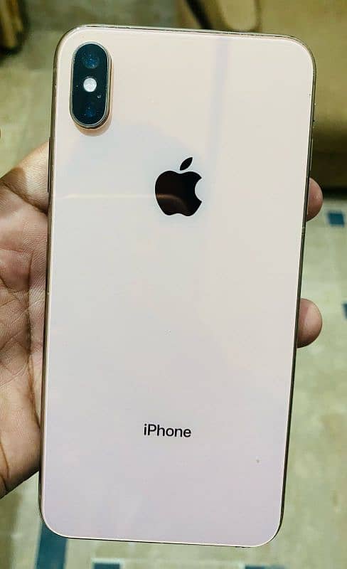 I Phone Xs Max Golden colour 1