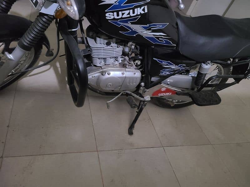 suzuki 150 2015 neat and clean 1