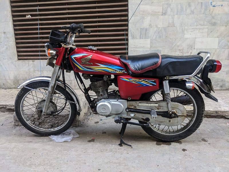 Honda 125 for sale (18 model) Contact 03029694792 Mudassir 2