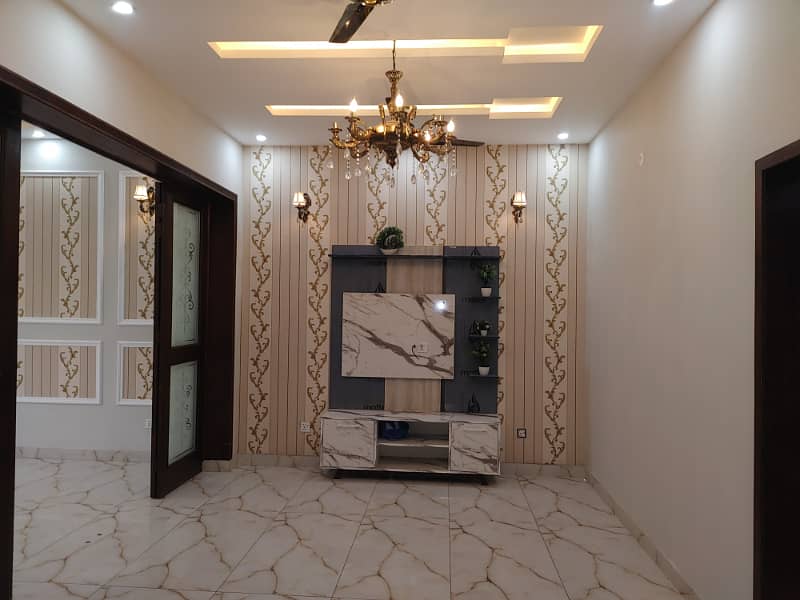 Prominently-Located House Available In Etihad Town Phase 1 For Rent 25