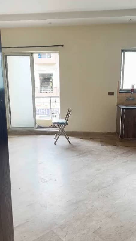 5 Marla Flat For Sale In Paragon City Lahore 0