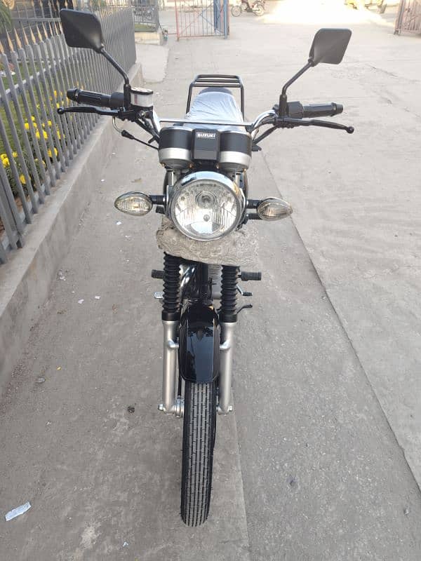 Suzuki GS 150se 2