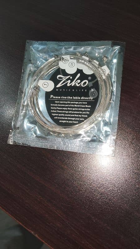 Electric guitar strings 1