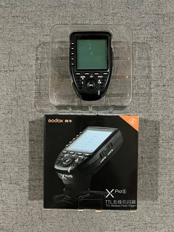 Godox Xpro trigger Sony mount & godox softbox 1