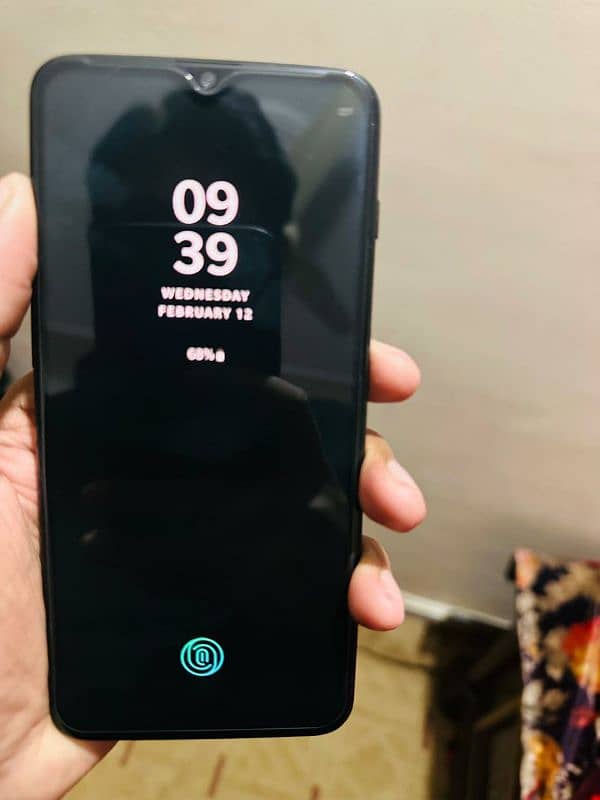 OnePlus 6T 8/128 Dual Set. Excellent condition 1