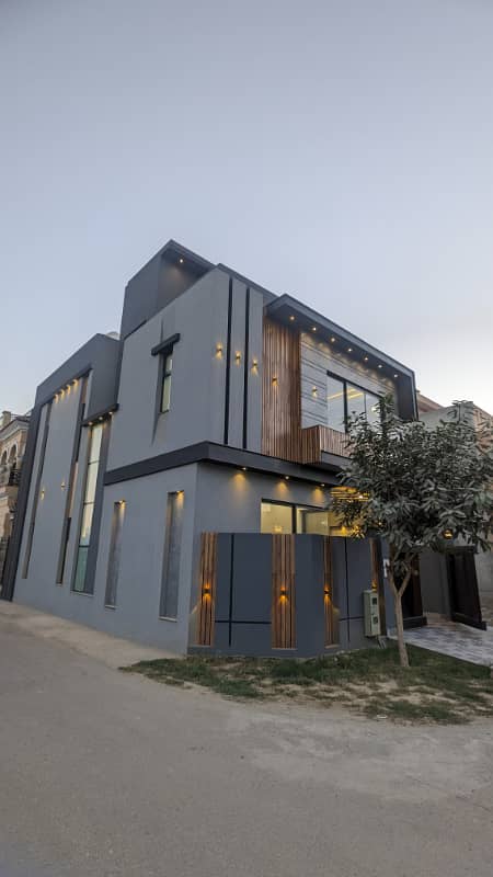 5 Marla Brand New Double Story corner House For sale royal orchard Multan 0