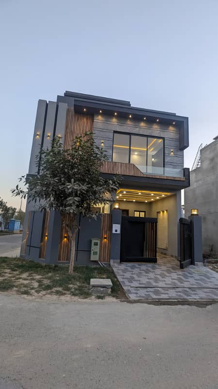 5 Marla Brand New Double Story corner House For sale royal orchard Multan 1