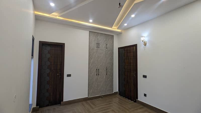 5 Marla Brand New Double Story corner House For sale royal orchard Multan 8