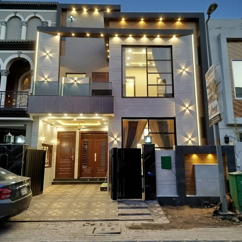 5 Marla House available on Installment in Bahria Orchard Lahore 1