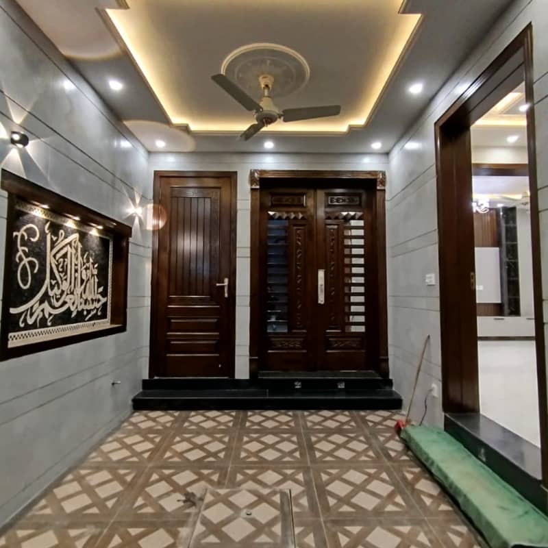 5 Marla House available on Installment in Bahria Orchard Lahore 7