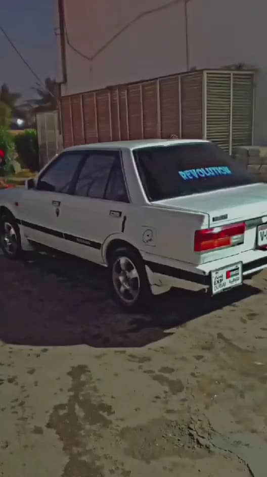 Nissan Sunny 1988 6