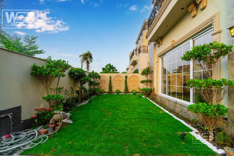 1 Kanal Spanish Bungalow at Good Location in DHA Phase 6 FOR SALE 4