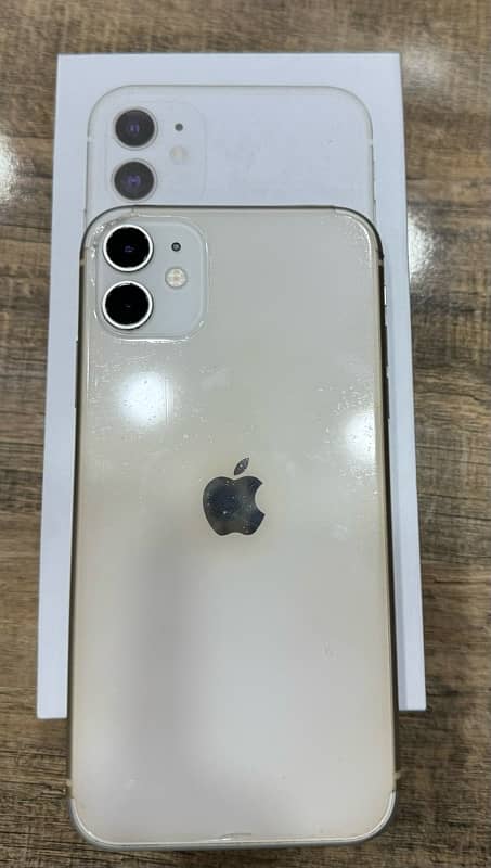 iPhone 11 PTA approved white 10/10  full box 0