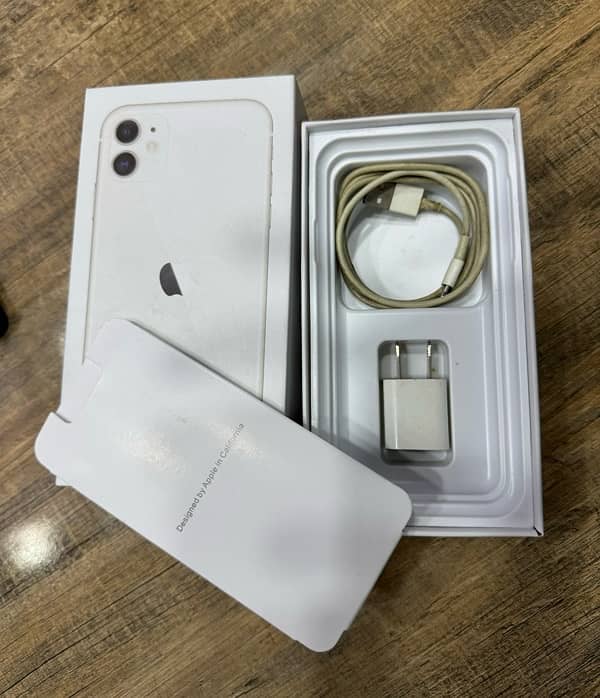 iPhone 11 PTA approved white 10/10  full box 1