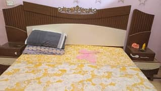 Bed set, Wardrobe, Divider, Dressing Table