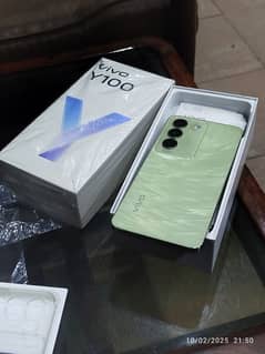 vivo y100