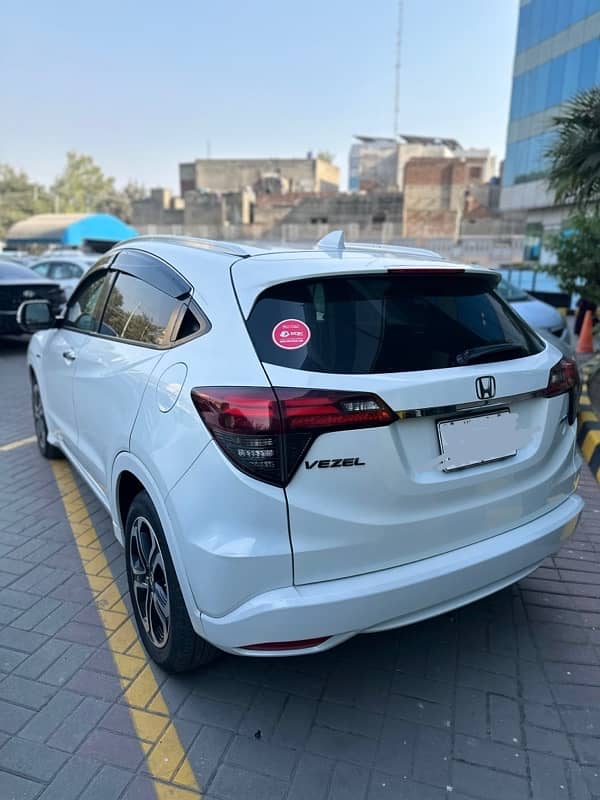 Honda Vezel 2018 4