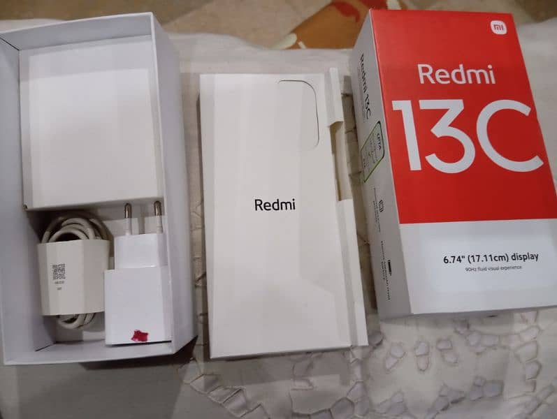 REDMI 13C 6/128 in Awesome condition 9