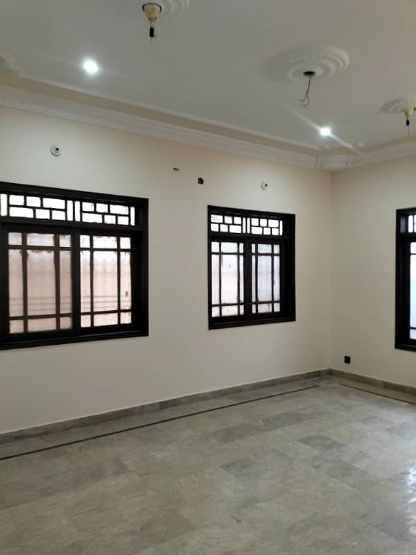 400 sq yards beutyfull portion for rent in kaneez fatima society 1