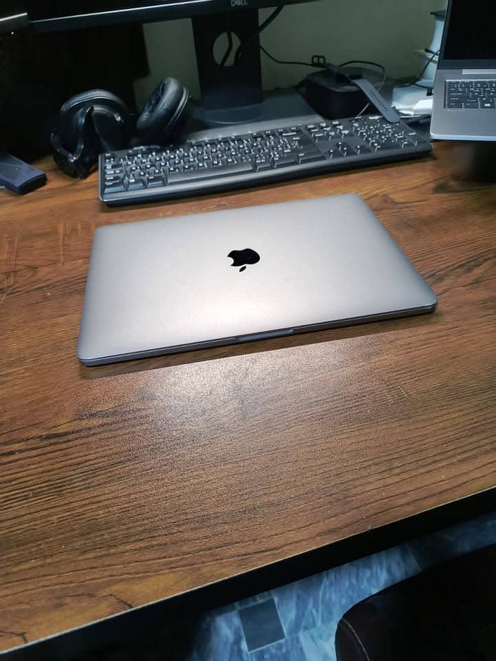 MacBook Pro 13-inch 2017 - i5 - 8GB Ram for Sale 6