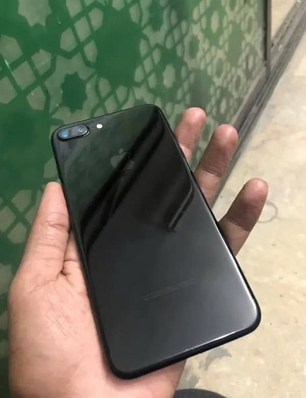 iPhone 7plus 128gb pta approved 0347-0606029 1