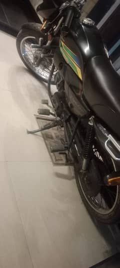 Honda Prider Black  22model for sale