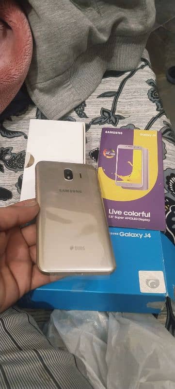 like a brand new condition Samsung Galaxy j4 6