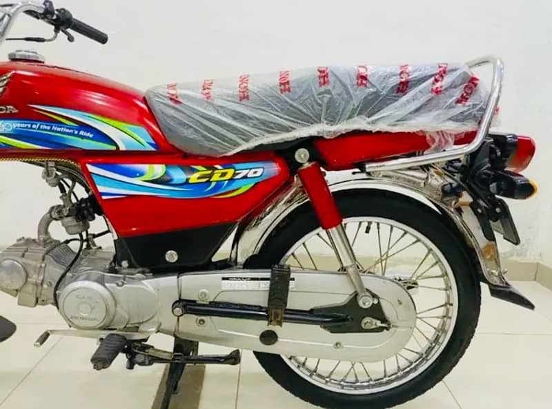 Honda cd70model 2024 Hyderabad number new bike urgsale 7