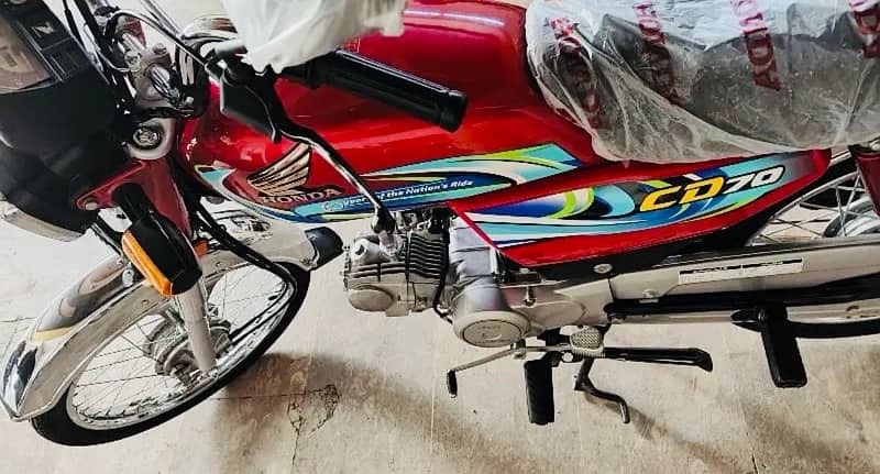 Honda cd70model 2024 Hyderabad number new bike urgsale 12