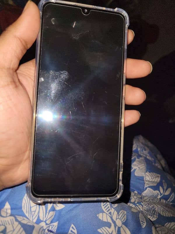 Samsung A32 All ok only minor shade na hony k brabar pta Approved ha 1