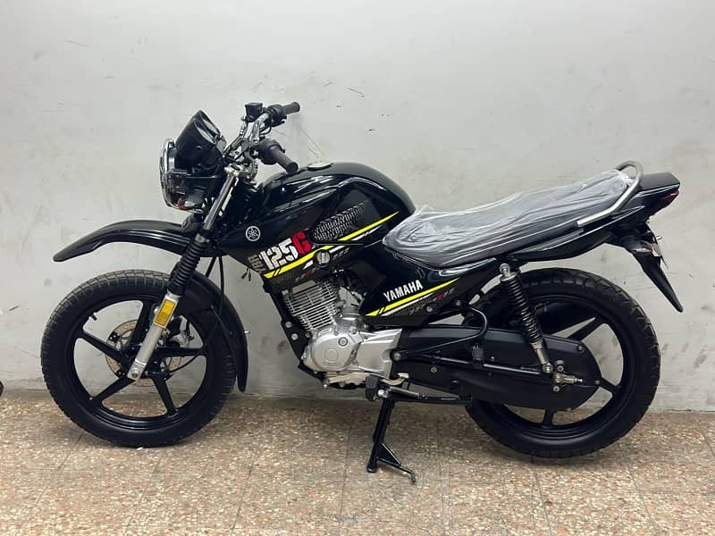 yamaha ybr125g 2020 model ( low millage ) 4