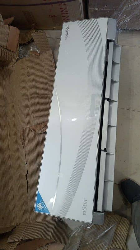 haier inverter and kinwood for sale . 0300.40. 86172 2