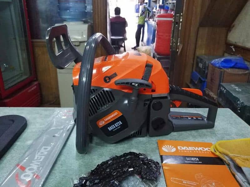 DAEWOO CHAINSAW 4