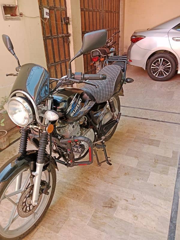 Suzuki GS 150se 2