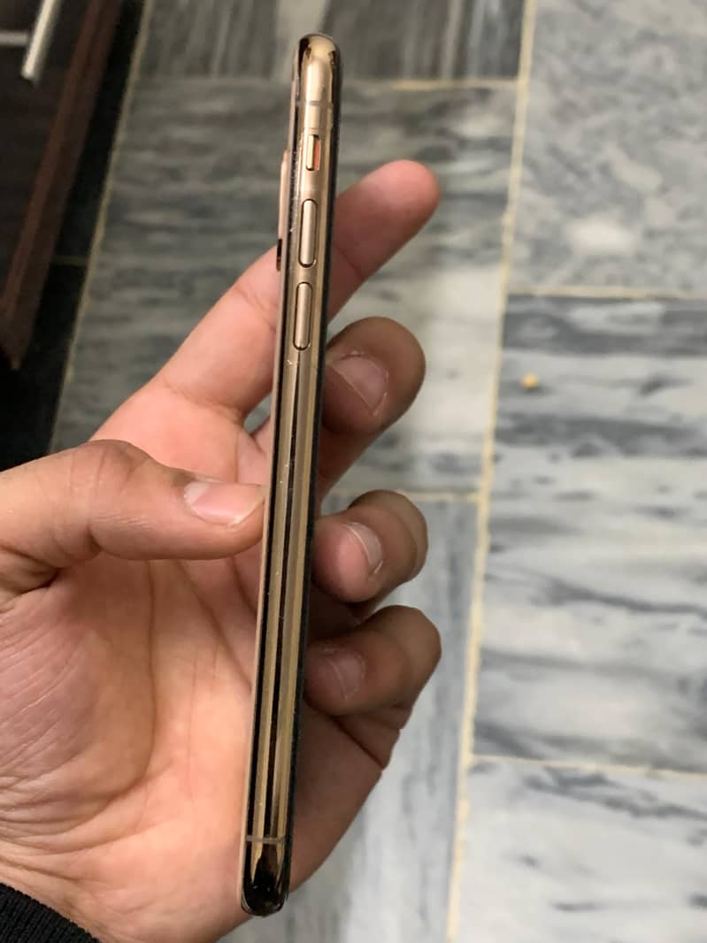 Apple iPhone XS 2