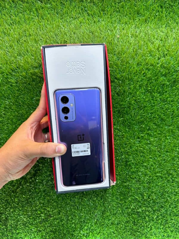 Oneplus 9 Box pack 1