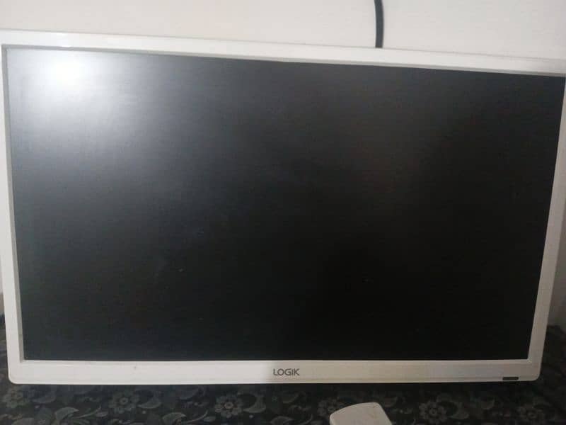 led tv with DVD player 7